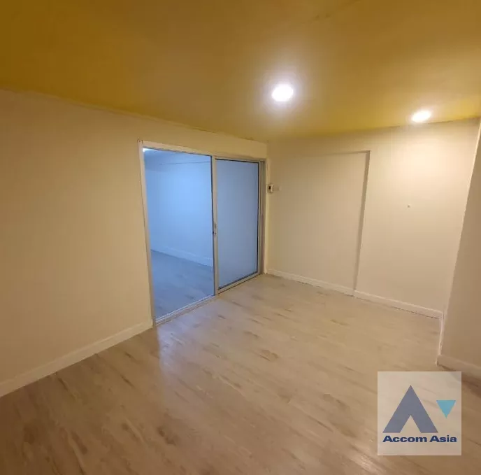7  Building For Rent in Sukhumvit ,Bangkok BTS Bang Chak AA38742