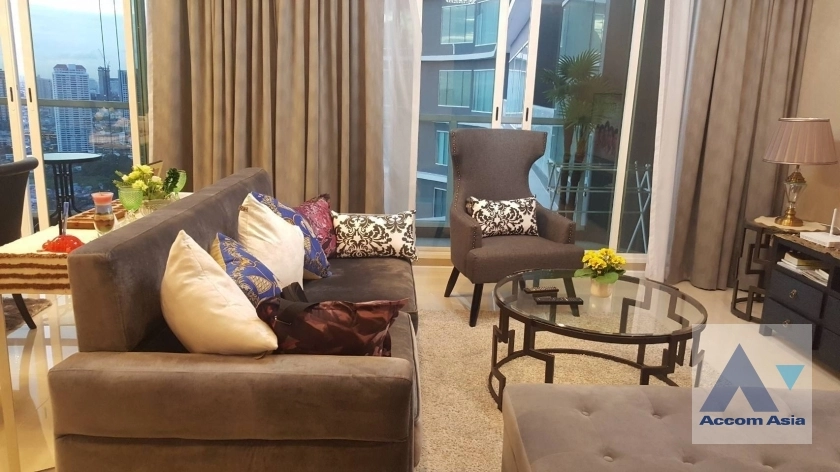  1  3 br Condominium For Rent in Rama 3 ,Bangkok BTS Saphan Taksin at Menam Residences AA38749