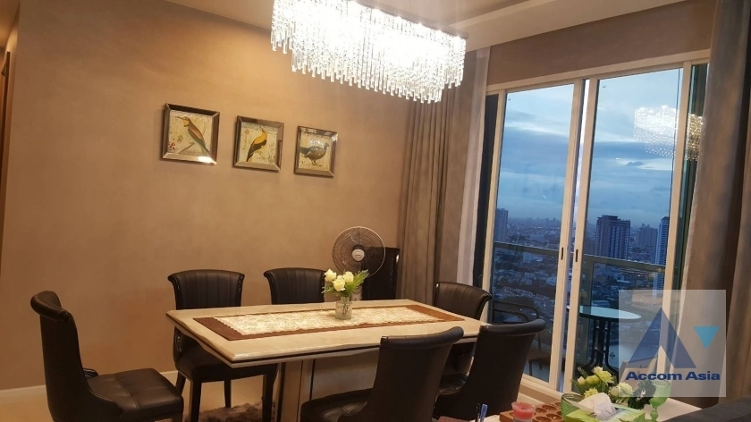 5  3 br Condominium For Rent in Rama 3 ,Bangkok BTS Saphan Taksin at Menam Residences AA38749