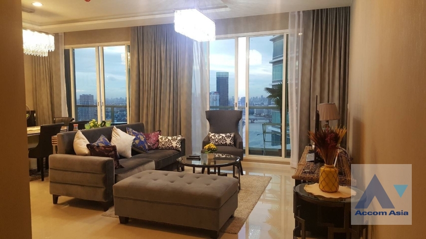  Menam Residences Condominium  3 Bedroom for Rent BTS Saphan Taksin in Charoenkrung Bangkok