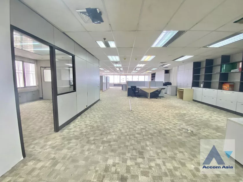 9  Office Space For Rent in Sukhumvit ,Bangkok BTS Asok - MRT Sukhumvit at Ocean Tower 2 AA38765