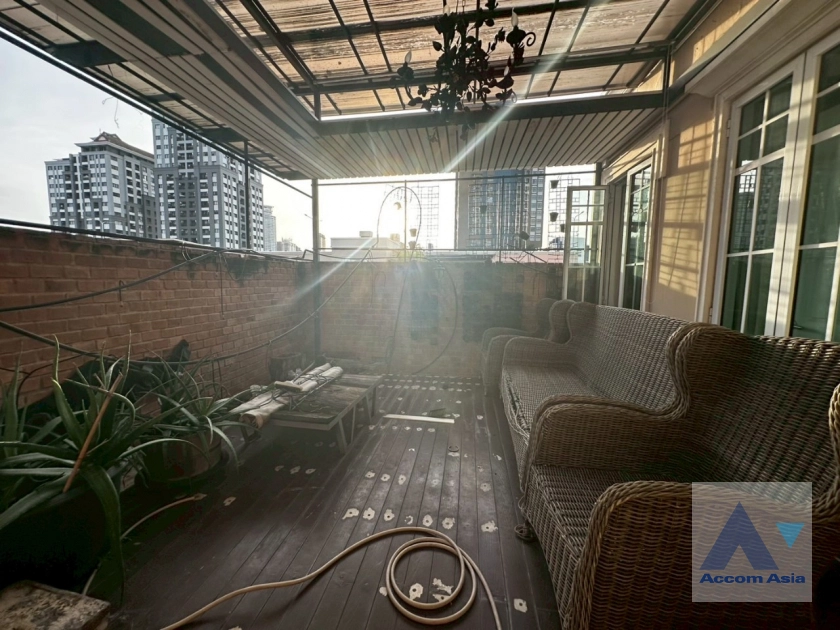 22  4 br Townhouse For Sale in Sukhumvit ,Bangkok BTS On Nut at Garden Square Sukhumvit 77 AA38771