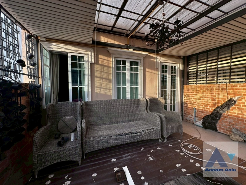 21  4 br Townhouse For Sale in Sukhumvit ,Bangkok BTS On Nut at Garden Square Sukhumvit 77 AA38771