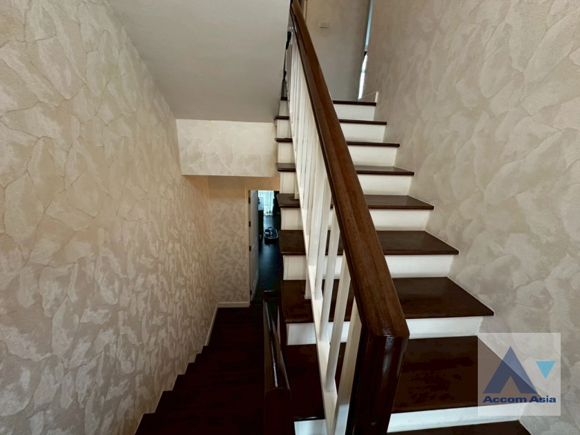 5  4 br Townhouse For Sale in Sukhumvit ,Bangkok BTS On Nut at Garden Square Sukhumvit 77 AA38771