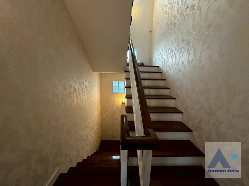 8  4 br Townhouse For Sale in Sukhumvit ,Bangkok BTS On Nut at Garden Square Sukhumvit 77 AA38771