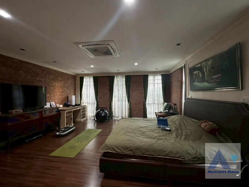 7  4 br Townhouse For Sale in Sukhumvit ,Bangkok BTS On Nut at Garden Square Sukhumvit 77 AA38771