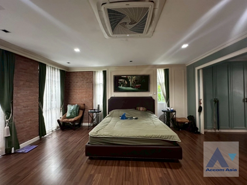 6  4 br Townhouse For Sale in Sukhumvit ,Bangkok BTS On Nut at Garden Square Sukhumvit 77 AA38771