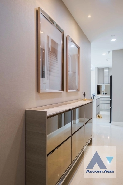 26  2 br Condominium for rent and sale in Ploenchit ,Bangkok BTS Chitlom at Q Langsuan  AA38772