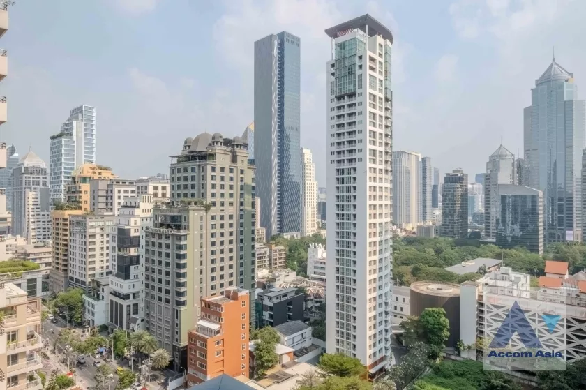 28  2 br Condominium For Rent in Ploenchit ,Bangkok BTS Chitlom at Q Langsuan  AA38772