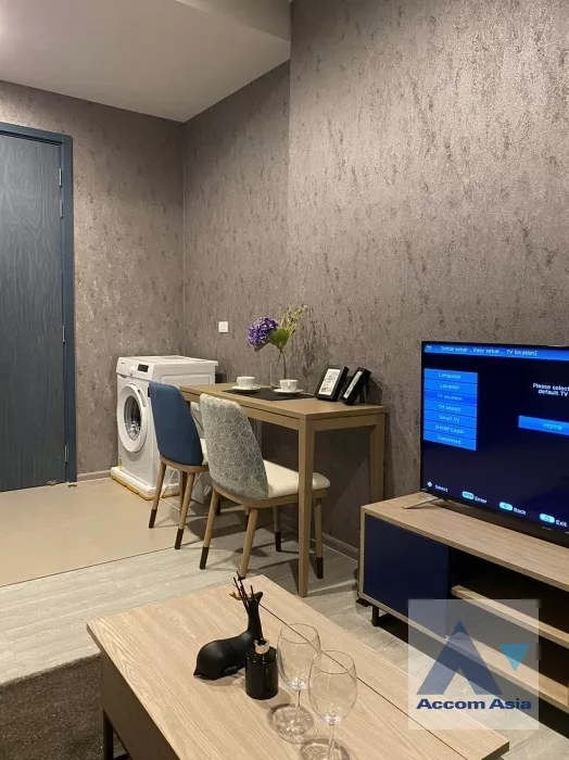 unit 1 Bedroom  Condominium For Rent in Sukhumvit, Bangkok  near BTS Ekkamai (AA38787)