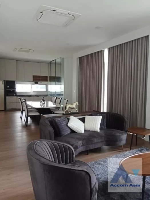 Garden, Split-type Air, Fully Furnished, Double High Ceiling, Duplex Condo |  3 Bedrooms  House For Sale in Latkrabang, Bangkok  near ARL Ban Thap Chang (AA38808)
