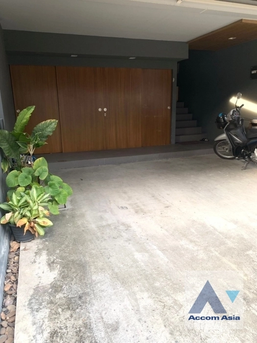 13  3 br Townhouse For Sale in Pattanakarn ,Bangkok ARL Ramkhamhaeng at Arden Pattanakarn AA38828