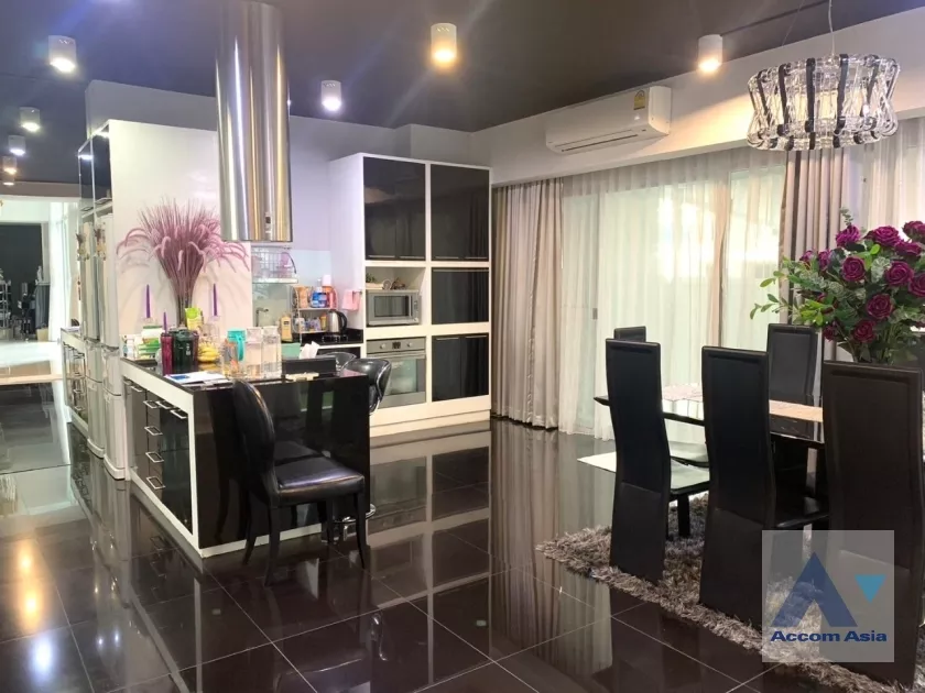 9  3 br Townhouse For Sale in Ratchadaphisek ,Bangkok  at B Square Rama 9 AA38832
