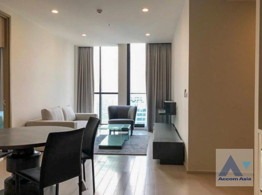 unit 2 Bedrooms  Condominium For Sale in Ploenchit, Bangkok  near BTS Ploenchit (AA38834)