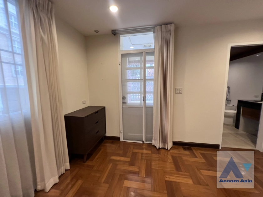 13  3 br Apartment For Rent in Sukhumvit ,Bangkok BTS Phrom Phong at Good maintained AA38842