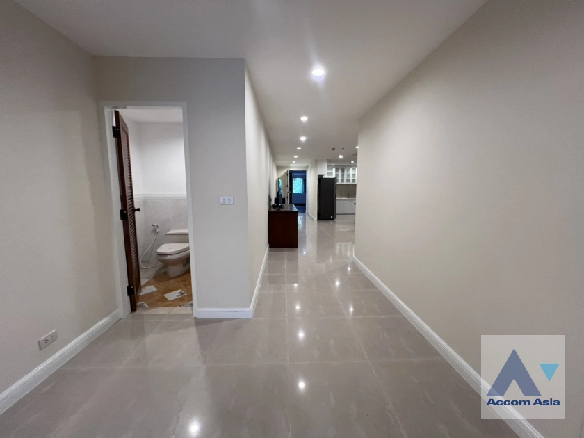 6  3 br Apartment For Rent in Sukhumvit ,Bangkok BTS Phrom Phong at Good maintained AA38842