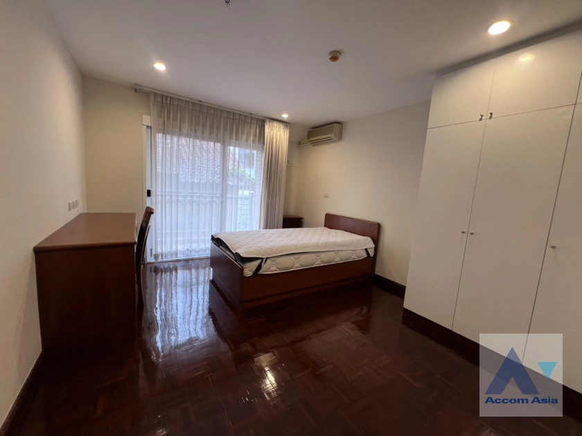 8  3 br Apartment For Rent in Sukhumvit ,Bangkok BTS Phrom Phong at Good maintained AA38842