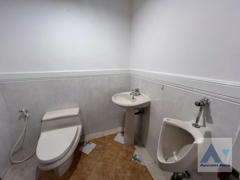 22  3 br Apartment For Rent in Sukhumvit ,Bangkok BTS Phrom Phong at Good maintained AA38842