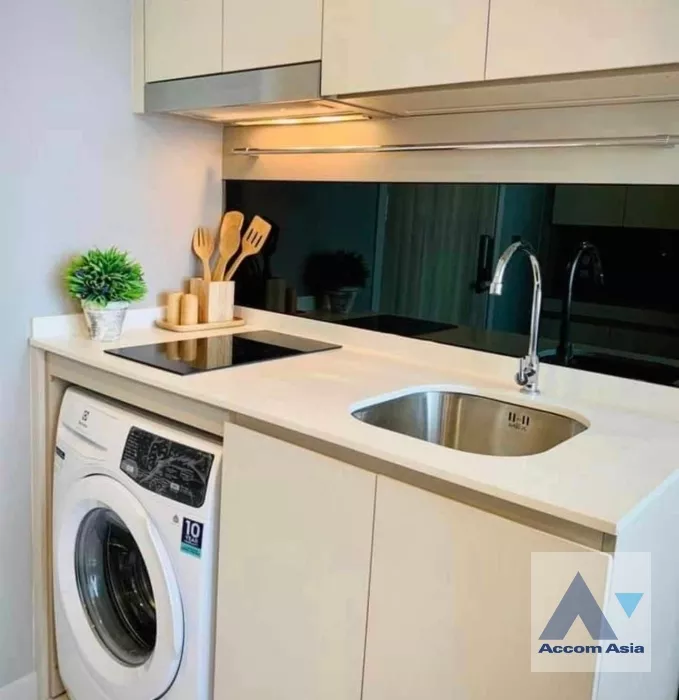 5  1 br Condominium For Rent in Sathorn ,Bangkok BTS Chong Nonsi at Knightsbridge Prime Sathorn Condominium AA38845