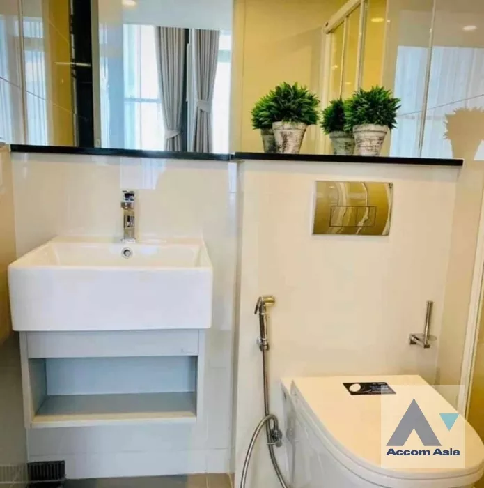 8  1 br Condominium For Rent in Sathorn ,Bangkok BTS Chong Nonsi at Knightsbridge Prime Sathorn Condominium AA38845