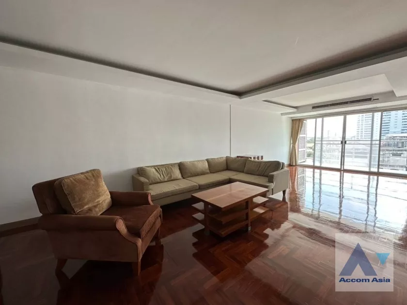  1  5 br Apartment For Rent in Sathorn ,Bangkok MRT Lumphini at Low rise Building AA38850