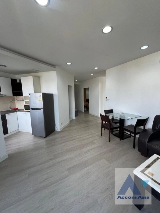 Fully Furnished | D.S. Tower 2 Condominium  2 Bedroom for Sale & Rent BTS Phrom Phong in Sukhumvit Bangkok