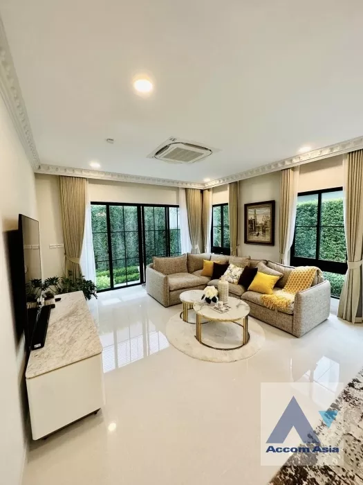  1  4 br House for rent and sale in Latkrabang ,Bangkok ARL Ban Thap Chang at Nantawan Rama 9 New Krungthepkreetha AA38853