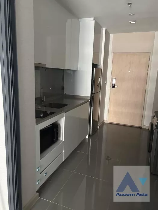 unit 2 Bedrooms  Condominium For Rent in Sukhumvit, Bangkok  near BTS Ekkamai (AA38858)