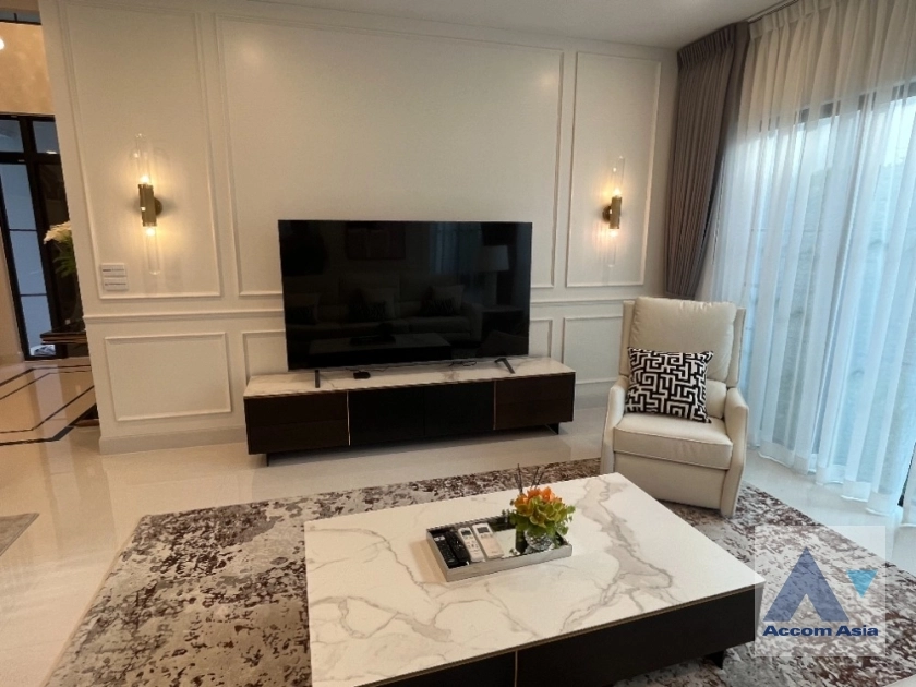 7  4 br House For Rent in Latkrabang ,Bangkok ARL Ban Thap Chang at Nantawan Rama 9 New Krungthepkreetha AA38859