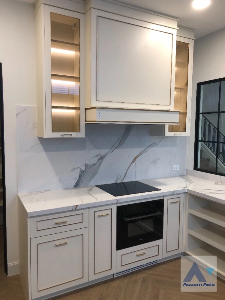 27  4 br House For Rent in Latkrabang ,Bangkok ARL Ban Thap Chang at Nantawan Rama 9 New Krungthepkreetha AA38859