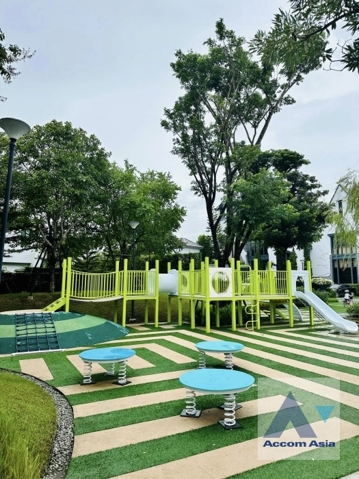 34  4 br House For Rent in Latkrabang ,Bangkok ARL Ban Thap Chang at Nantawan Rama 9 New Krungthepkreetha AA38859