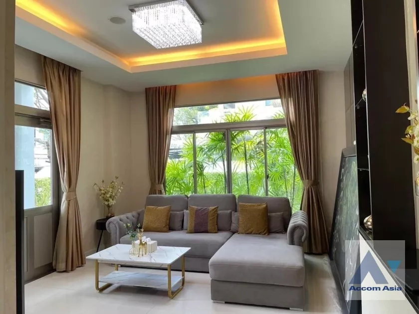  1  3 br House For Sale in Latkrabang ,Bangkok ARL Ban Thap Chang at House AA38879