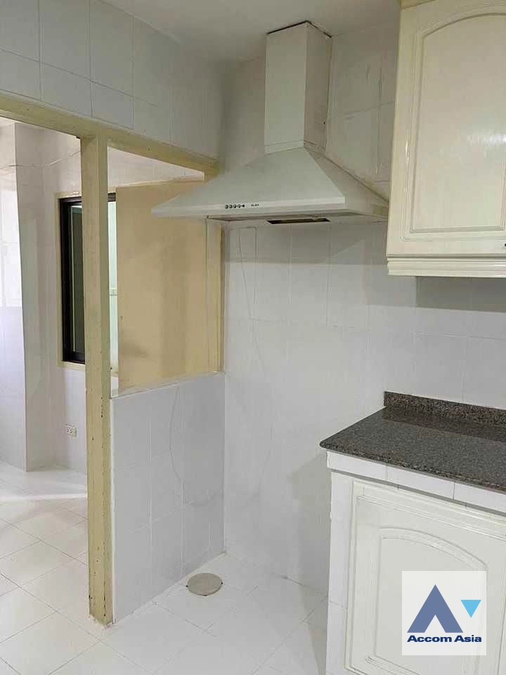 8  3 br Condominium for rent and sale in Sukhumvit ,Bangkok BTS Nana at Tower Park AA38881