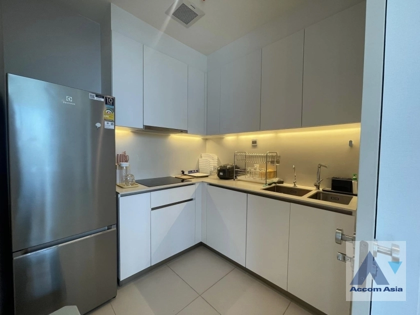 unit 3 Bedrooms  Condominium For Rent in Sukhumvit, Bangkok  near BTS Thong Lo (AA38883)