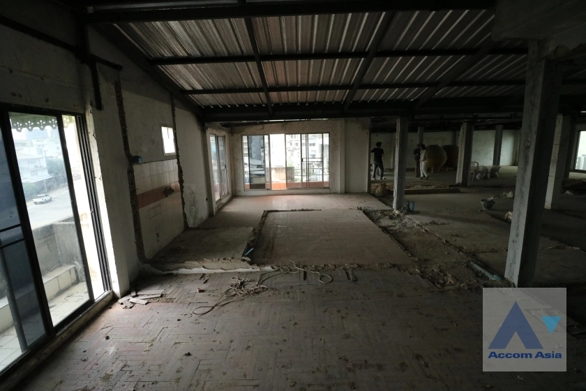 10  Building For Rent in Sukhumvit ,Bangkok BTS Phra khanong AA38886