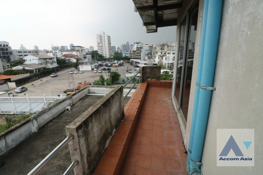 15  Building For Rent in Sukhumvit ,Bangkok BTS Phra khanong AA38886