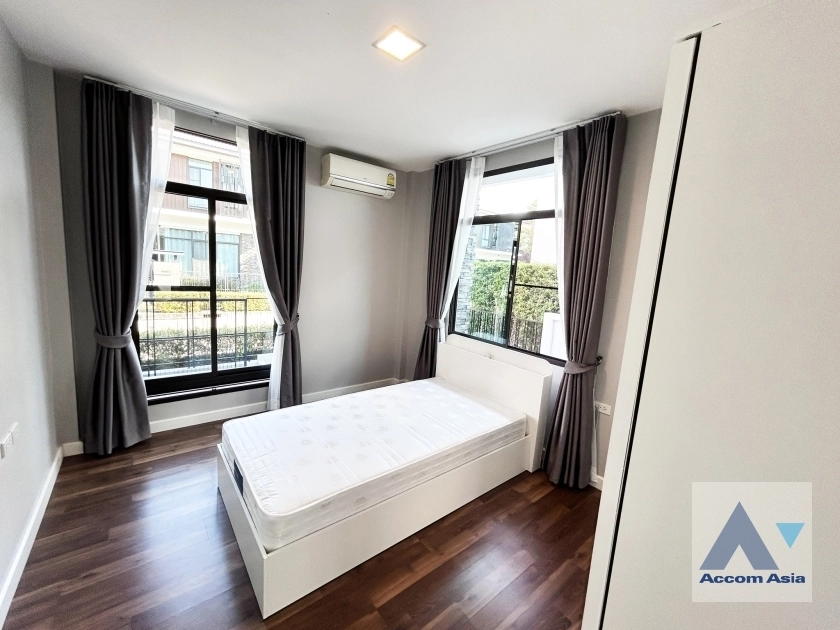 13  4 br House for rent and sale in Pattanakarn ,Bangkok ARL Ban Thap Chang at Manthana Onnut–Wongwaen 4 AA38888