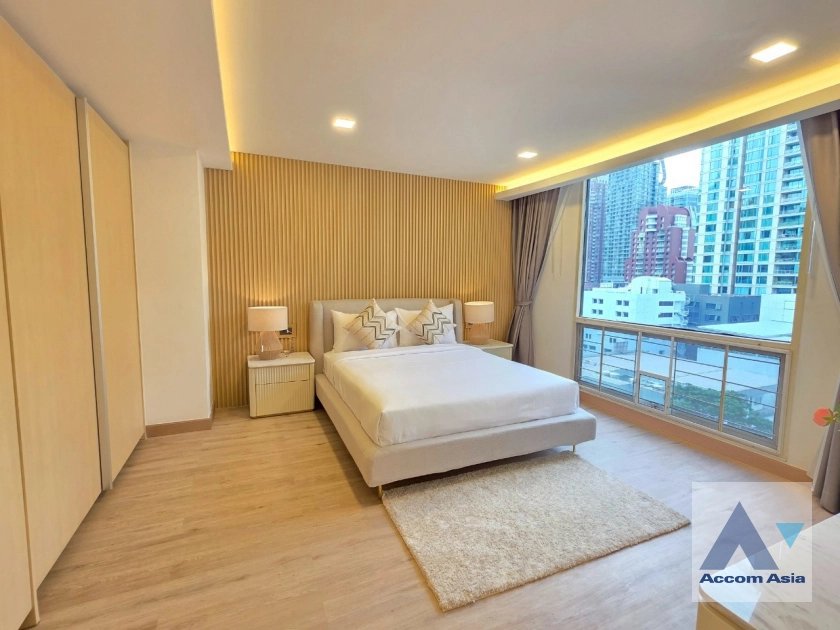 9  2 br Condominium For Rent in Ploenchit ,Bangkok BTS Chitlom at Somkid Gardens AA38889