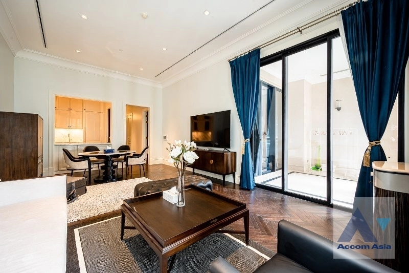 unit 2 Bedrooms  Condominium For Rent in Ploenchit, Bangkok  near BTS Ploenchit (AA38891)