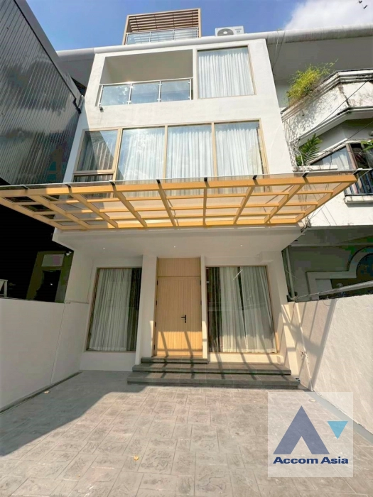 50  6 br House for rent and sale in Sukhumvit ,Bangkok BTS Ekkamai AA38892