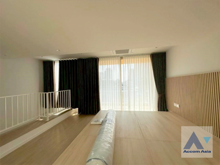 17  6 br House for rent and sale in Sukhumvit ,Bangkok BTS Ekkamai AA38892