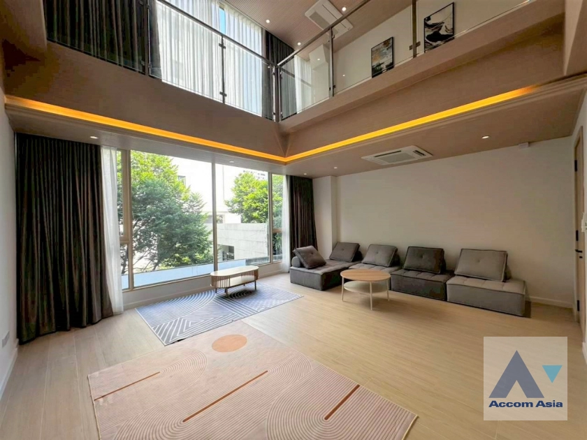 unitHome Office, Private Swimming Pool |  6 Bedrooms  House For Rent & Sale in Sukhumvit, Bangkok  near BTS Ekkamai (AA38892)