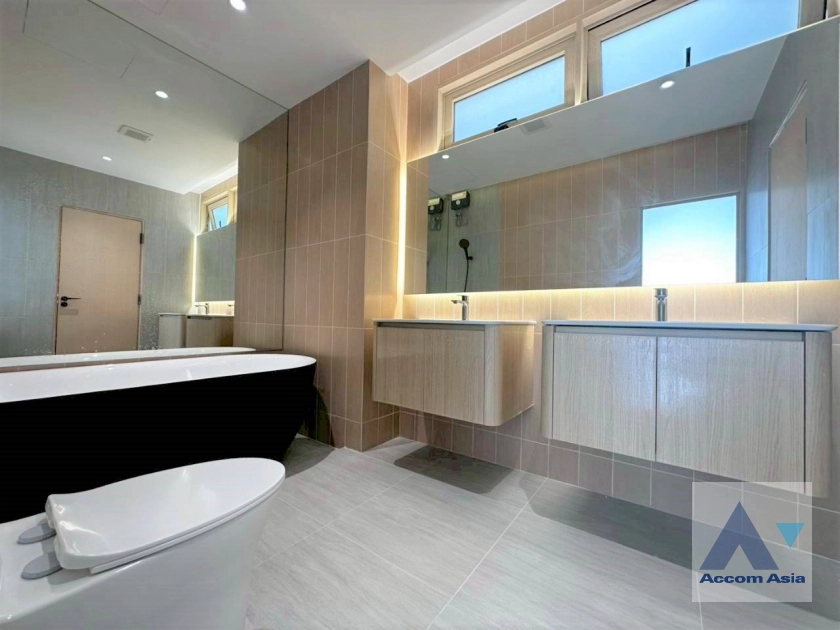 48  6 br House for rent and sale in Sukhumvit ,Bangkok BTS Ekkamai AA38892