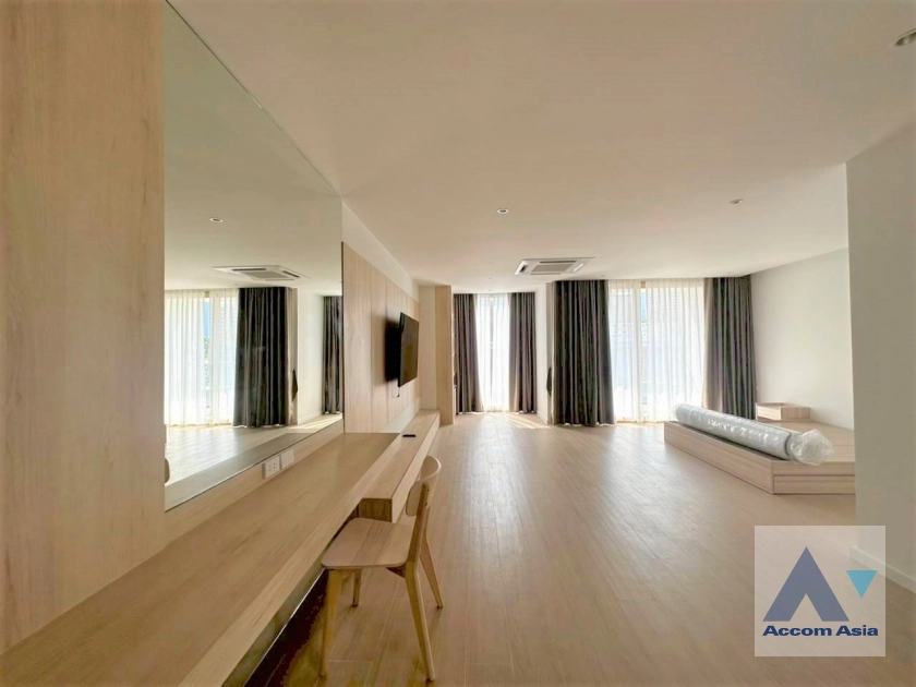 21  6 br House for rent and sale in Sukhumvit ,Bangkok BTS Ekkamai AA38892