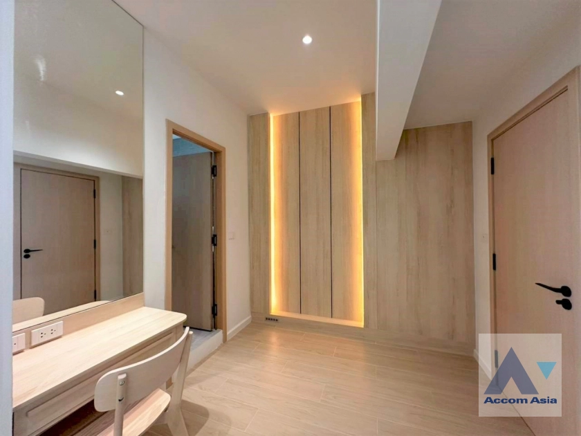 34  6 br House for rent and sale in Sukhumvit ,Bangkok BTS Ekkamai AA38892