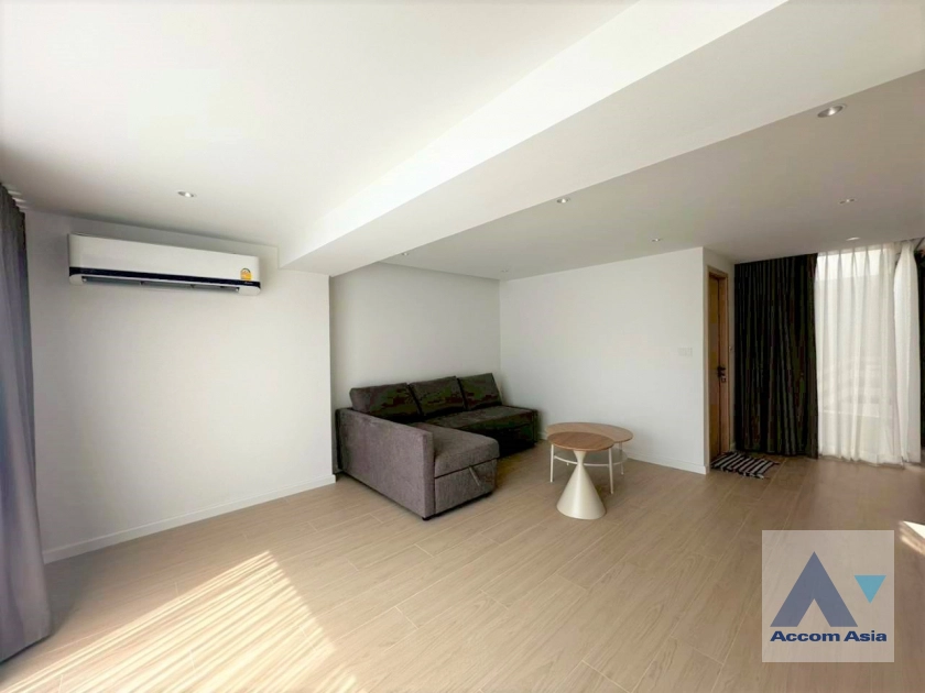 43  6 br House for rent and sale in Sukhumvit ,Bangkok BTS Ekkamai AA38892