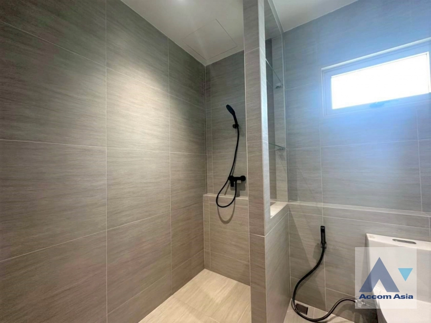 49  6 br House for rent and sale in Sukhumvit ,Bangkok BTS Ekkamai AA38892