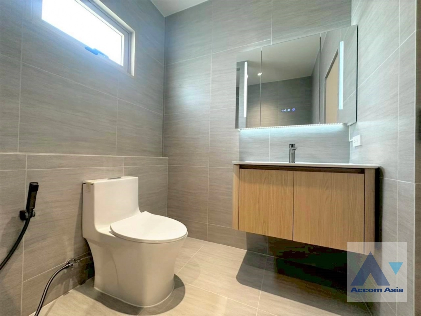 45  6 br House for rent and sale in Sukhumvit ,Bangkok BTS Ekkamai AA38892