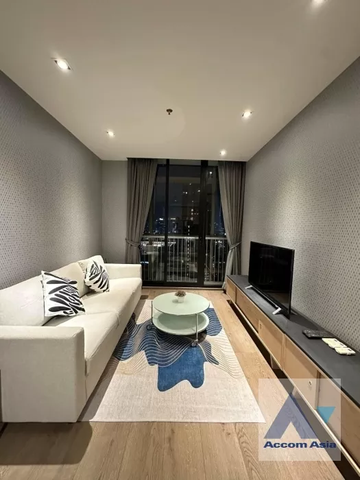 unit 2 Bedrooms  Condominium For Rent in Sukhumvit, Bangkok  near BTS Phrom Phong (AA38893)