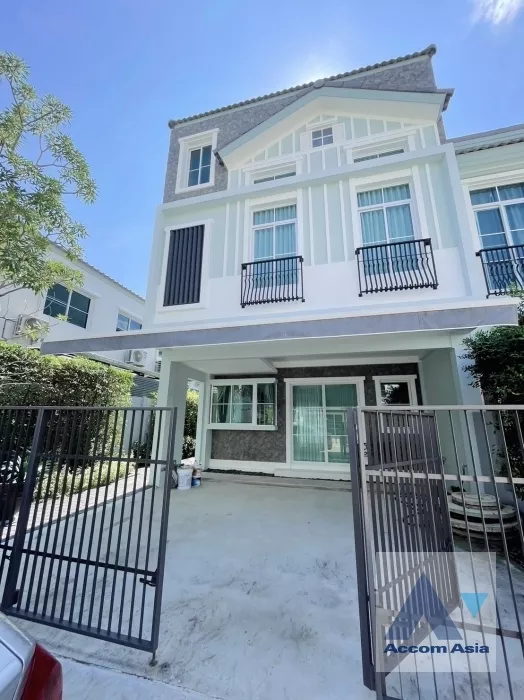  3 Bedrooms  Townhouse For Rent in Pattanakarn, Bangkok  near BTS Udomsuk (AA38898)